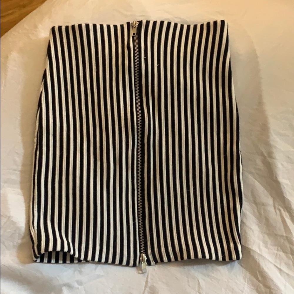 Striped mini pencil skirt with zipper detail